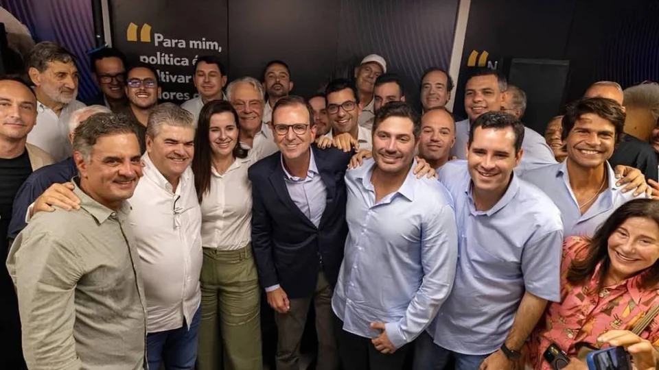 Acordo de Paes com PSDB abre espaço a deputado que é acusado de lavagem de dinheiro