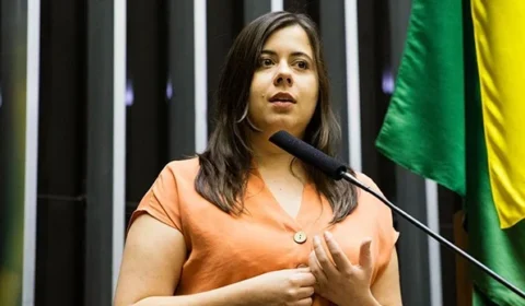 Sâmia pede que Senado e TCU investiguem uso de cota parlamentar por Flávio Bolsonaro