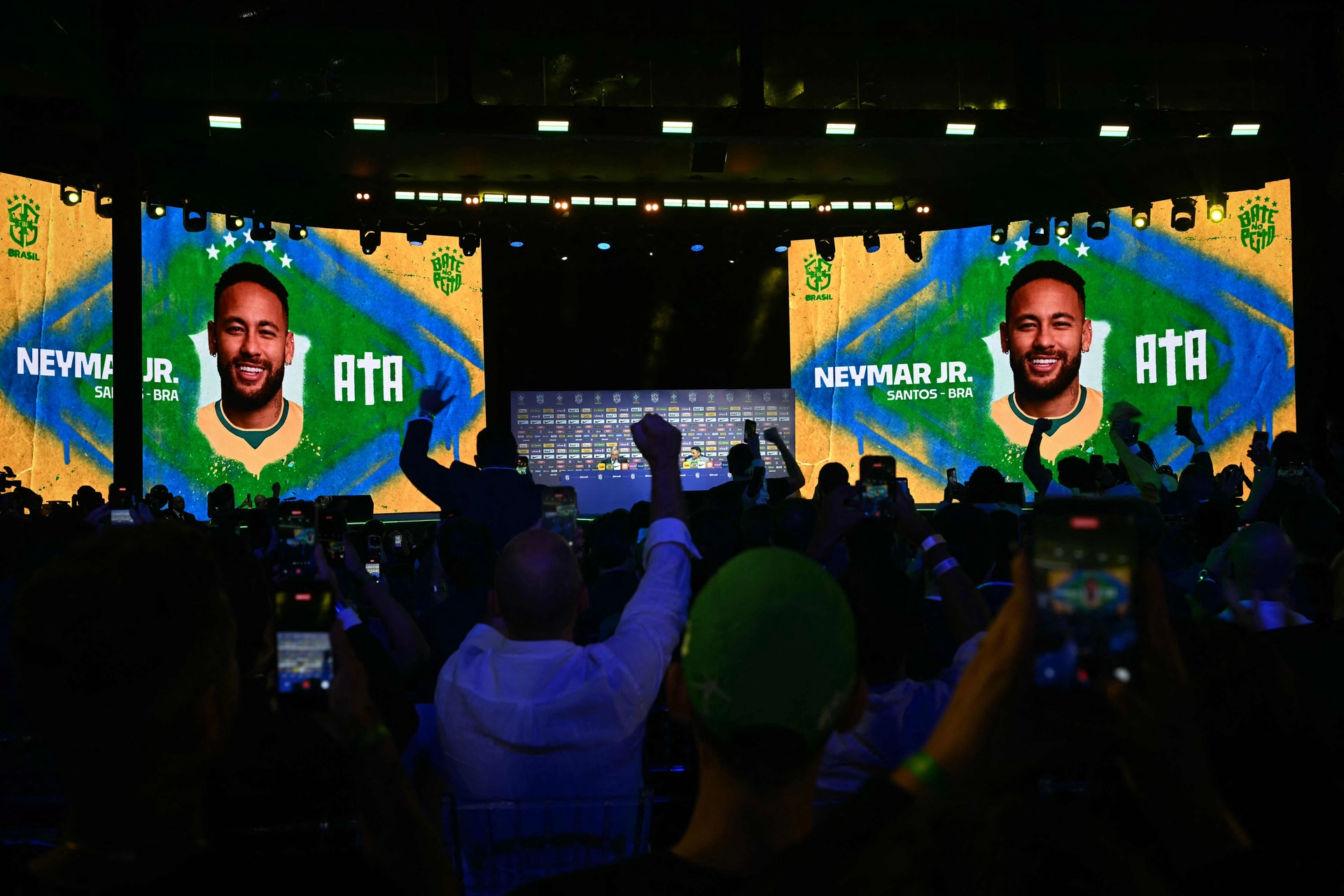 convocados veste camisa com bet patrocínio