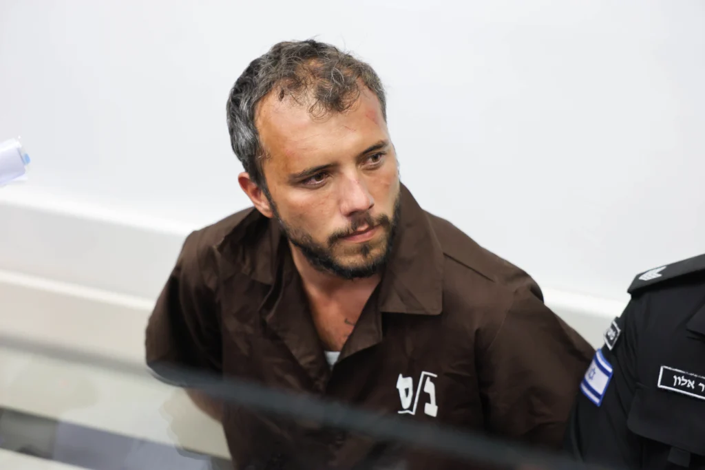Carta de Thiago Ávila a sua filha: ‘Um milhão de crianças estão sofrendo um genocídio’