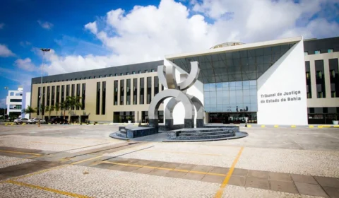 Tribunais e Ministérios Públicos de 8 estados criam penduricalhos após decisão do STF