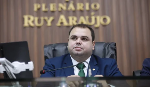 Roberto Cidade, do União Brasil, é escolhido governador do Amazonas em eleição indireta