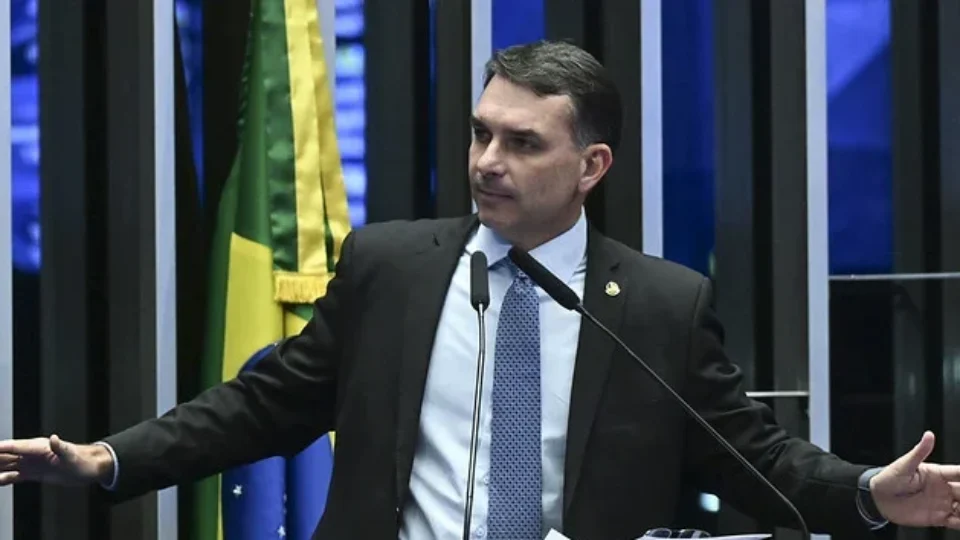 Conversas de Flávio com Vorcaro começaram no maior ciclo de aportes do Rio ao Master