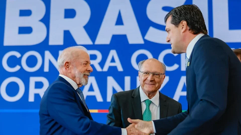 Lula diz que criará Ministério da Segurança após Senado aprovar PEC