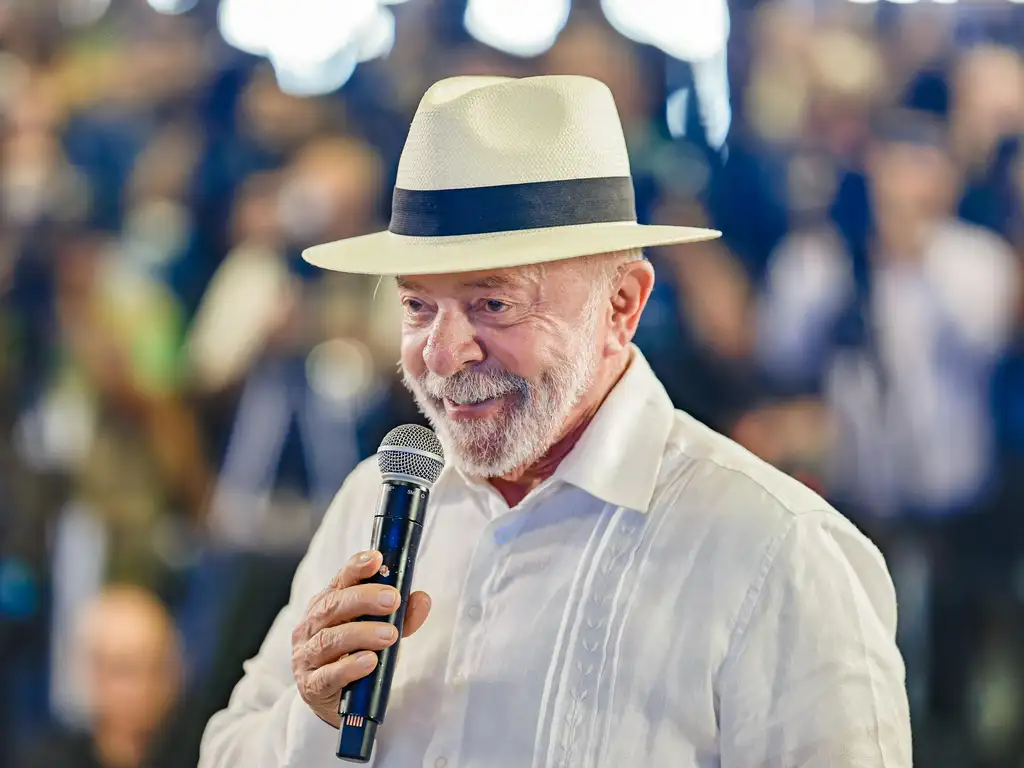 Lula pede análise sobre impacto de decisão dos EUA sobre PCC e CV e deve defender soberania