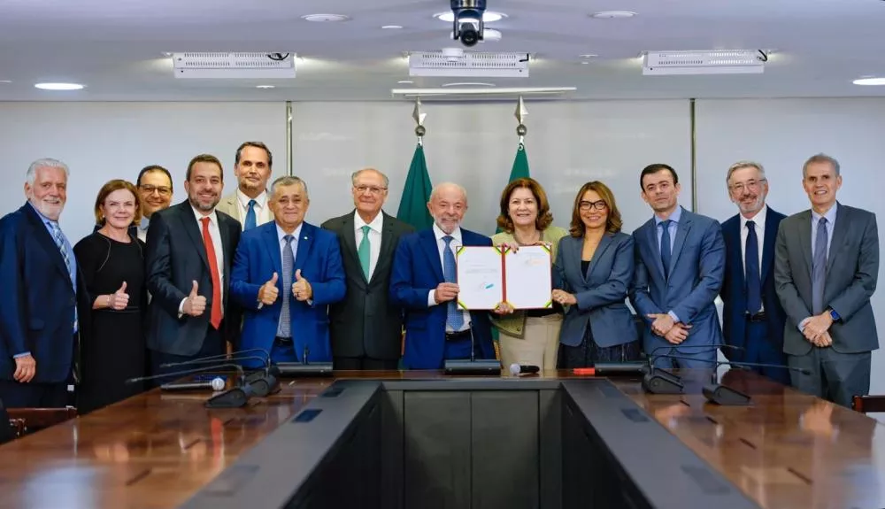 A MPV 1357 não zera a taxa das blusinhas. Transfere o poder de zerá-la