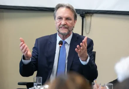 PT vai ao STF contra redução de penas de Bolsonaro, diz líder do partido