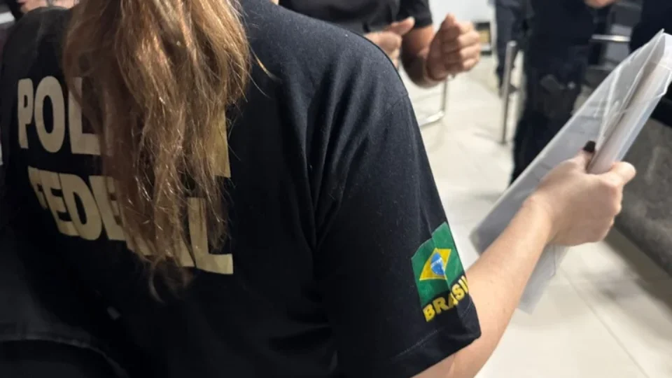 PF faz operação que mira gestão de aliado de Ciro Nogueira em SP por aporte no Master