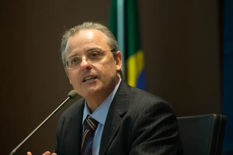 O pesquisador do Ipea Daniel Cerqueira, durante apresentação dos livros Pensamento Estratégico, Planejamento Governamental e Desenvolvimento no Brasil - Marcelo Camargo/Agência Brasil
