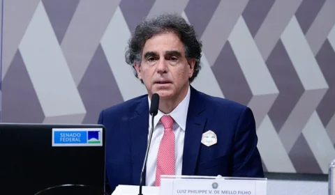 Presidente do TST quer cortar salário de juiz que faltar à sessão para dar palestra