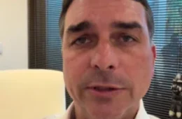 Com ajuda da imprensa, Flávio Bolsonaro inunda noticiário com mentiras