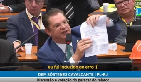 Sóstenes diz ter retirado assinatura da PEC das 52h, mas Câmara não registra