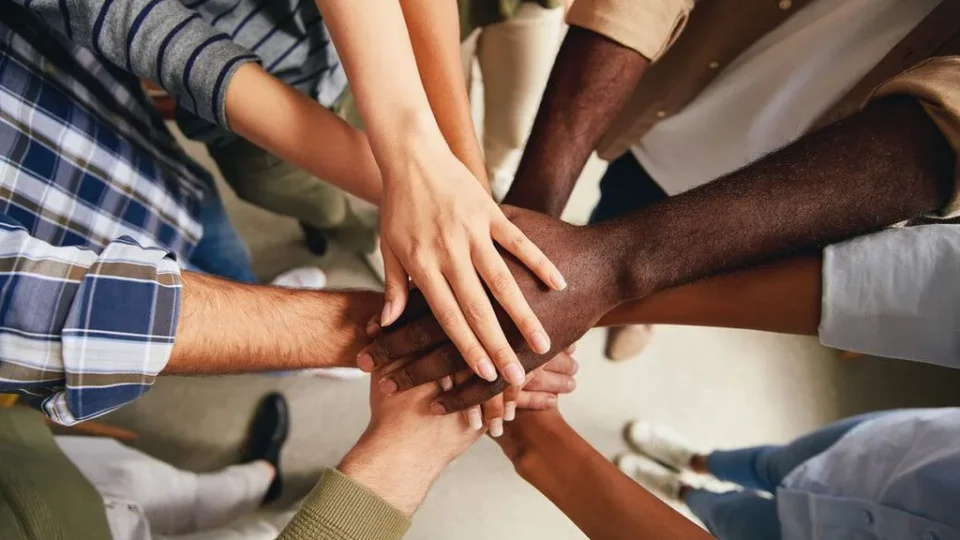O que são direitos humanos e por que são tratados como uma ameaça?
