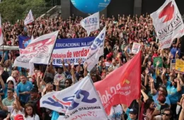 Em greve, trabalhadores da educação rejeitam proposta de Nunes e fazem ato em SP