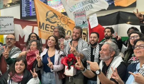 Ativista Thiago Ávila chega a São Paulo após ser deportado de Israel