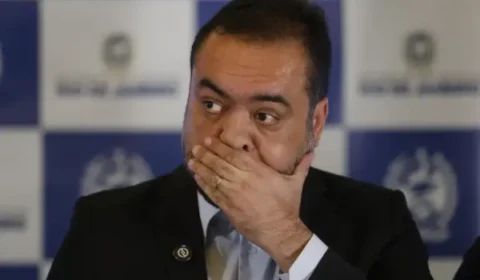 Sensacionalista: Agentes da PF fazem nova busca em casa de Cláudio Castro e já conhecem até o porteiro