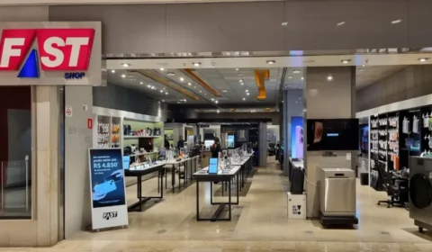 Governo de SP aplica multa recorde de R$ 1 bilhão contra Fast Shop