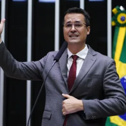 TSE suspende candidatura de Deltan Dallagnol ao Senado pelo Paraná