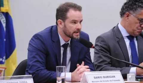 Fim da escala 6×1: Durigan diz ser ‘radicalmente contra’ indenização a empresas