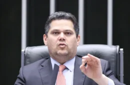 Congresso derruba vetos de Lula e decide liberar verba a municípios antes da eleição