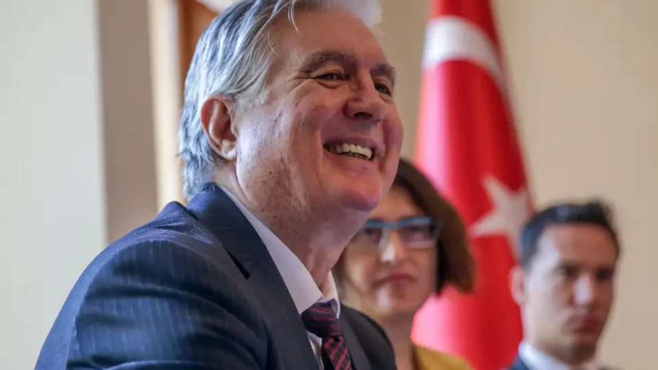 Embaixador da Turquia responde a artigo publicado no ICL Notícias