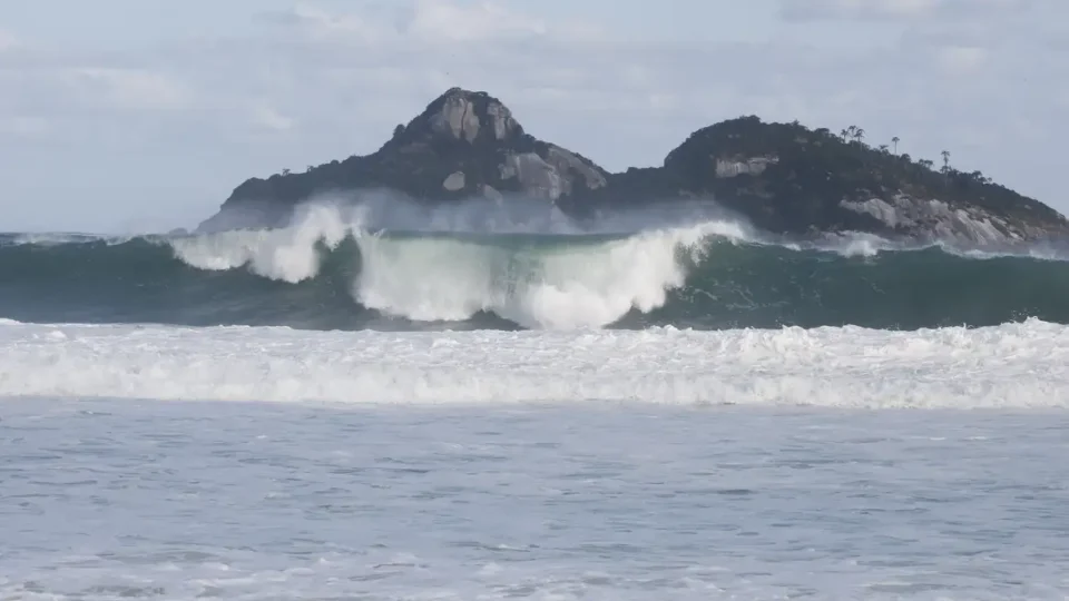Superfície dos oceanos tem a segunda mais alta temperatura já registrada