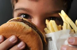 Obesidade se torna principal fator de risco à saúde no Brasil, mostra estudo global