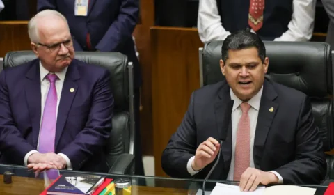 Alcolumbre e Fachin discutem limites para penduricalhos durante encontro