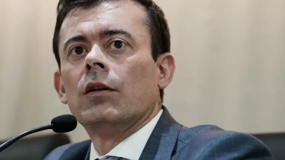 Dívida pública: Governo descarta ‘choque fiscal’ e aposta em estabilização gradual