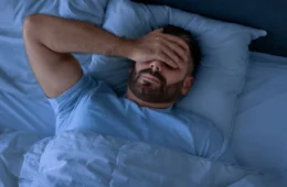 Simples hábito pode ser segredo para dormir melhor; saiba qual