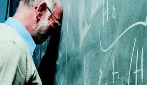 Professor: o Brasil quer salvar a escola sem pagar quem a sustenta