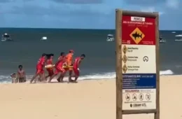 Menino de 11 anos é atacado por tubarão em Jaboatão dos Guararapes (PE)