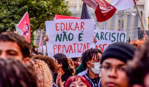 ‘Luta é contra projeto maior de precarização no estado de SP’, diz estudante da USP