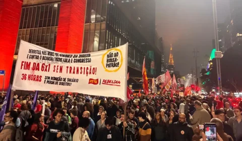 Ato na Avenida Paulista pede fim da escala 6×1