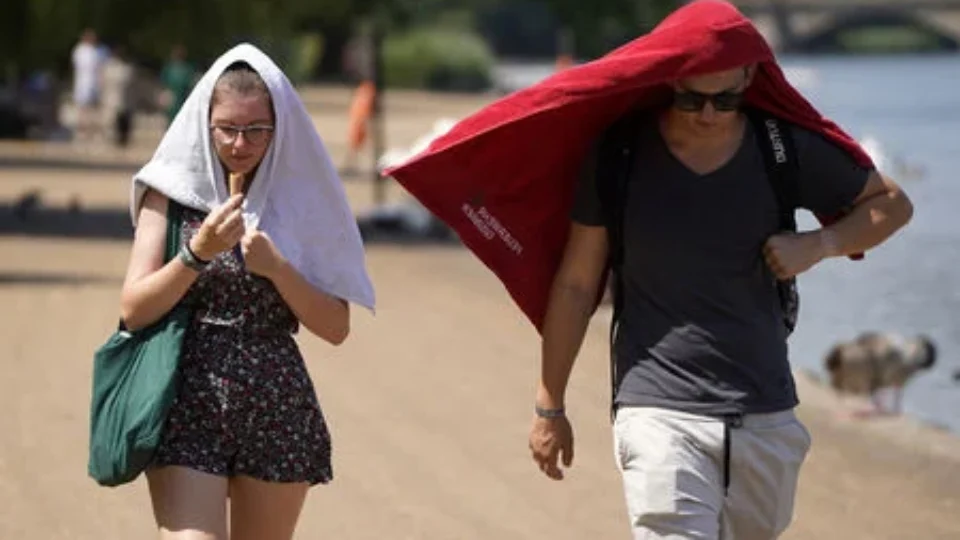 Reino Unido e Suíça têm novos recordes de calor, e Holanda emite alerta pela 1ª vez