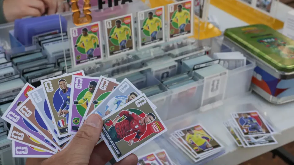 Figurinhas de craques da Copa custam mais de R$ 1.000 na venda avulsa
