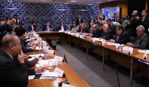 Câmara: governo retira urgência do fim da escala 6×1 e destrava pauta