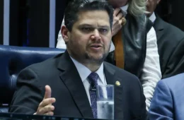 Alcolumbre quer alterar PEC, e fim da escala 6×1 pode ficar para depois da eleição
