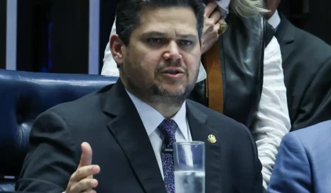 Alcolumbre quer alterar PEC, e fim da escala 6×1 pode ficar para depois da eleição