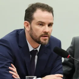 Isenção para igrejas pode ter impacto de até R$ 50 bi e vai onerar até fiéis