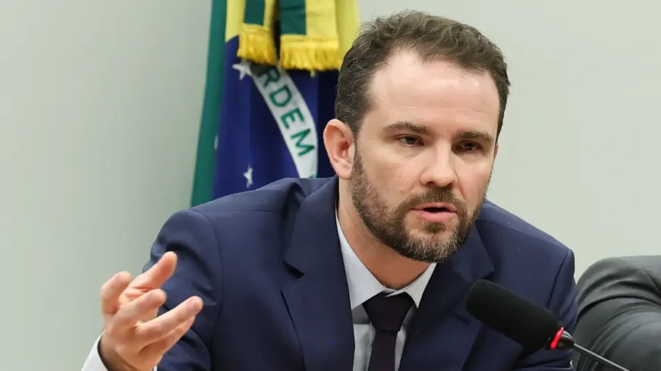 Durigan vai aos EUA discutir classificação de PCC e CV como organizações terroristas
