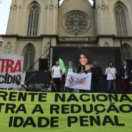 PEC que reduz maioridade penal deve ter constitucionalidade questionada