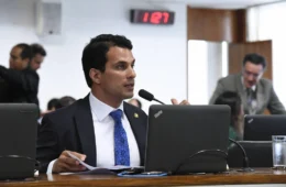 Comissão do Senado aprova pauta-bomba e afrouxa aposentadoria para agentes de saúde