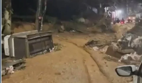 Chuva causa deslizamento na Rocinha e arrasta veículos no Rio de Janeiro