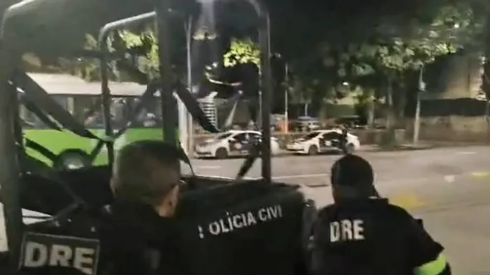 Operação da polícia em morro da Zona Sul do RJ causa tiroteio; homem é baleado
