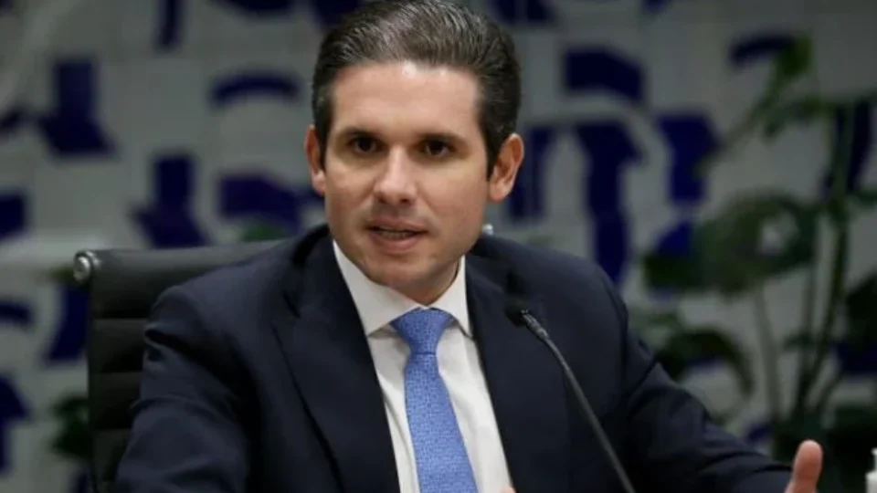 Motta antecipa prioridades e tenta organizar pauta antes do recesso parlamentar
