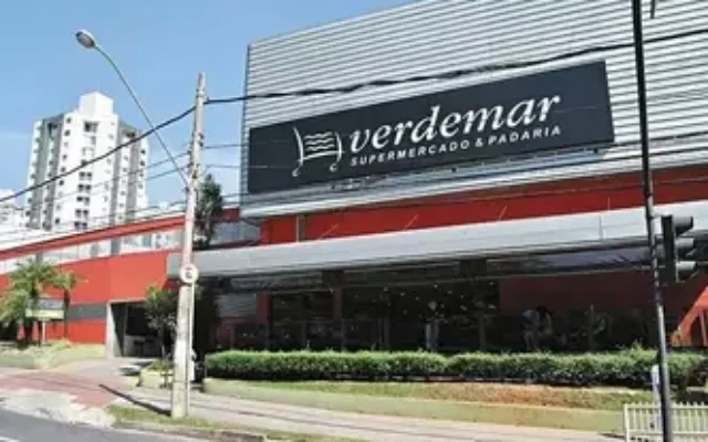 Rede mineira de supermercados implanta jornada com 15 dias de folga por mês