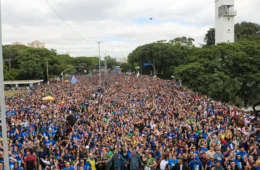 Marcha para Jesus reúne público evangélico em São Paulo