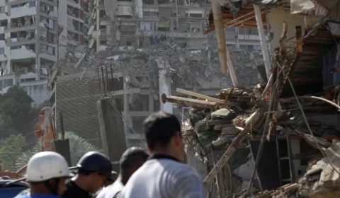 Número de mortos por terremoto na Venezuela sobe para 1.450
