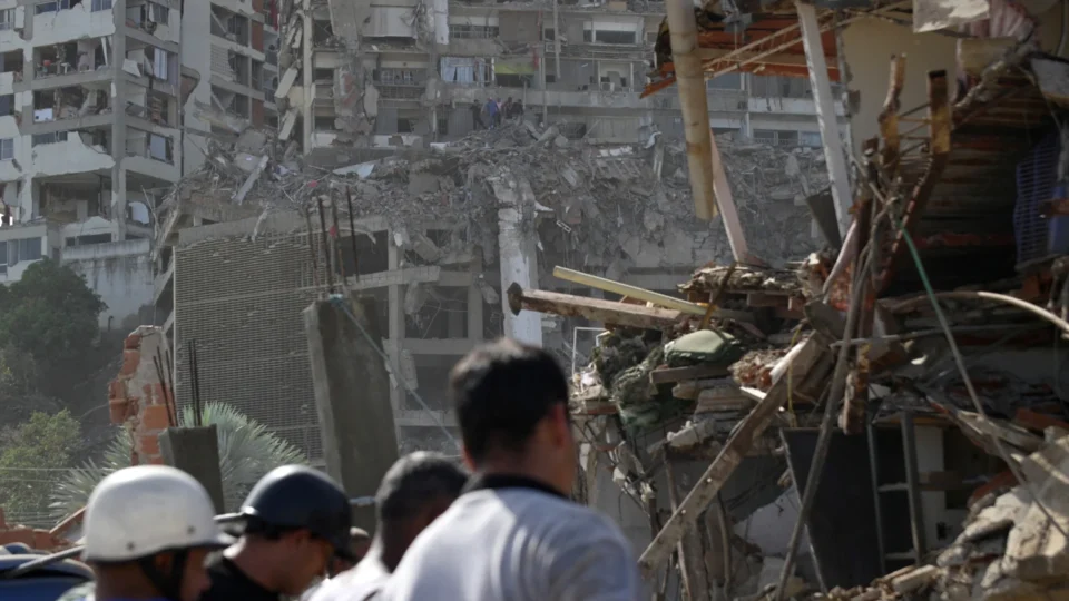 33931279-high-scaled-960x540 Tragédia na Venezuela: Brasil mobiliza resgate após terremotos que matam brasileiros